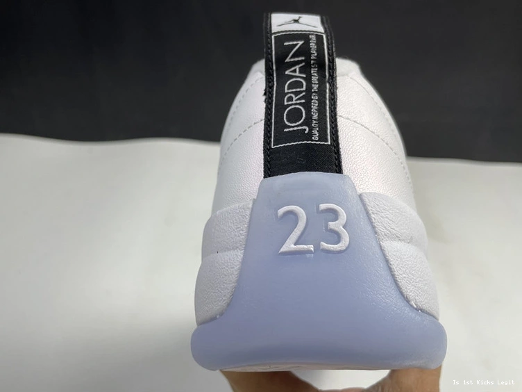 DB0733-190 Low (2021) - Easter 12 Jordan Retro 0403